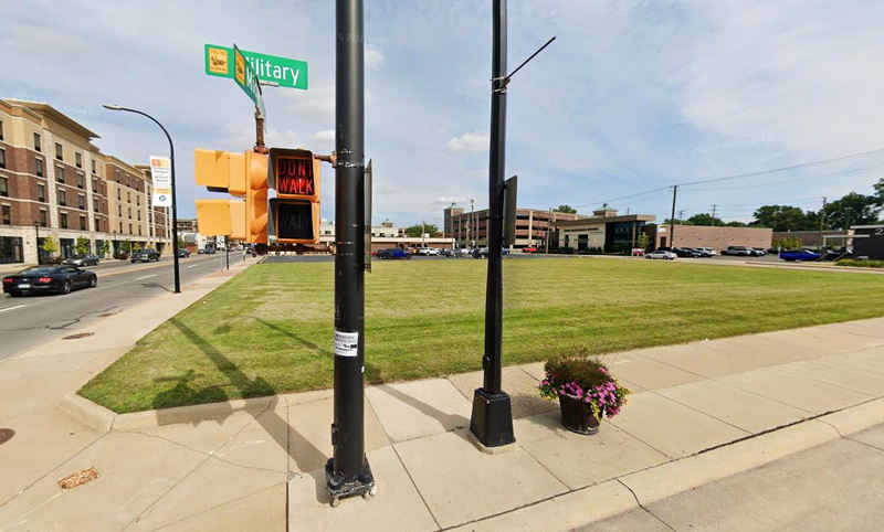 Mercury Motor Inn - 2021 Street View - Gone (newer photo)